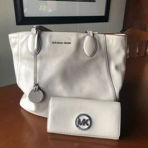 Michael Kors Ivory leather purse and wallet